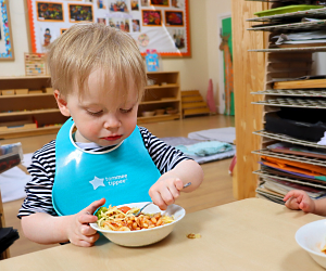 A Great learner's having lunch at Great Learners